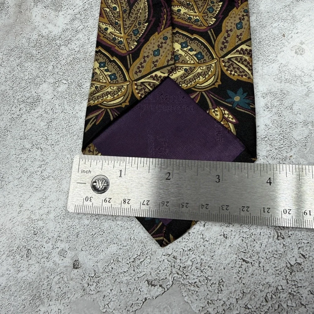 Jos. A. Bank Silk Tie Mens One Size Black Floral 100% Silk Made In Italy Necktie